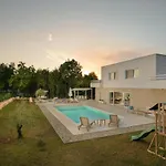 Villa Lu *