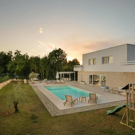 Villa Lu *